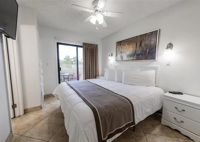 136 Fully Furnished, Amenities Galore Apartament